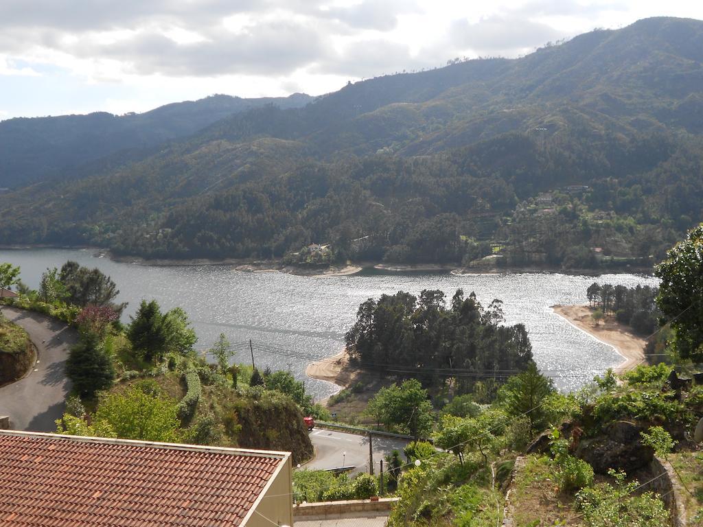 Vale De Azereiros Apartamentos Geres Rom bilde